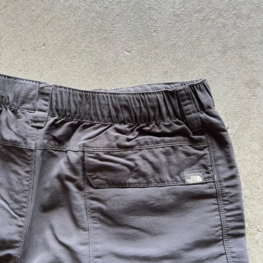 The North Face Cargo Shorts Mens‎ Large Gray Belted Outdoor Hiking